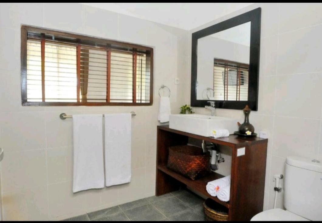 Dhm Surf Villa Kuta (Lombok) Exterior photo